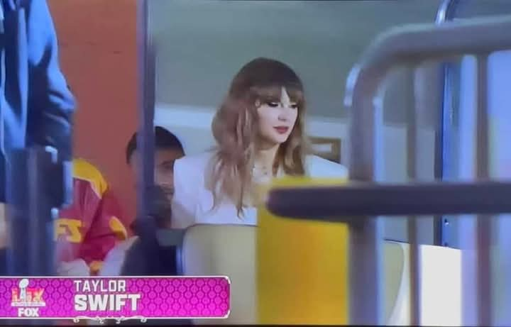 Taylor Swift Arrives at the Super Bowl to Support Travis Kelce for the Chiefs vs. Eagles Game – But Is That a BABY Bump?! New Photos Spark a MASSIVE Frenzy among Fans See Photos ????????????????-spark-a-massive-frenzy-among-fans/