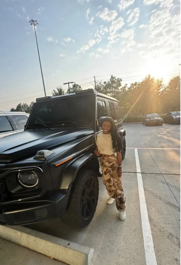 Simone Biles Shows Off Her Luxury Ride…..Simone Biles is starting fresh after an excellent Olympic performance in PARIS OLYMPICS 202