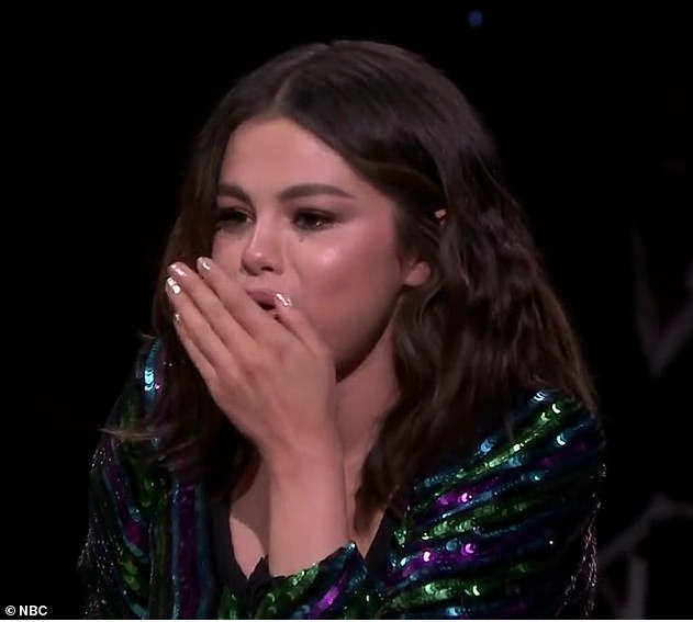 Teary-eyed Selena Gomez says, 2